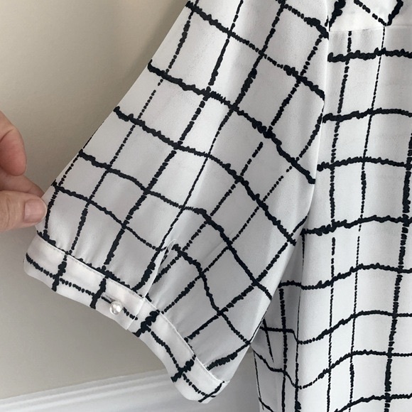 Karl Lagerfeld Paris size L plaid blouse - Picture 16 of 16